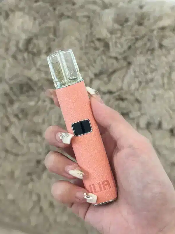 ILIA哩亞皮革款主機